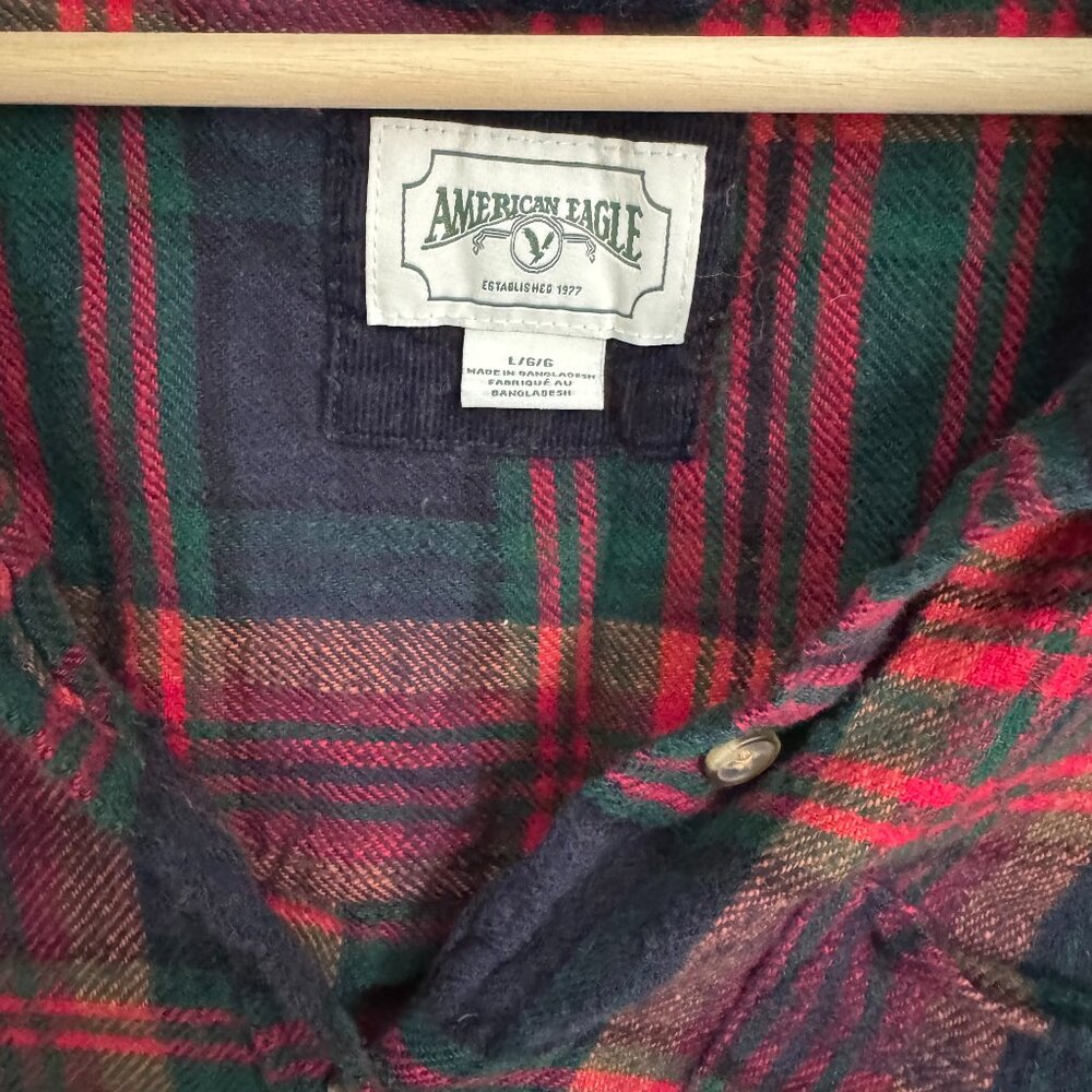 American Eagle Oversized Red and Green Flannel Shirt - Size Large